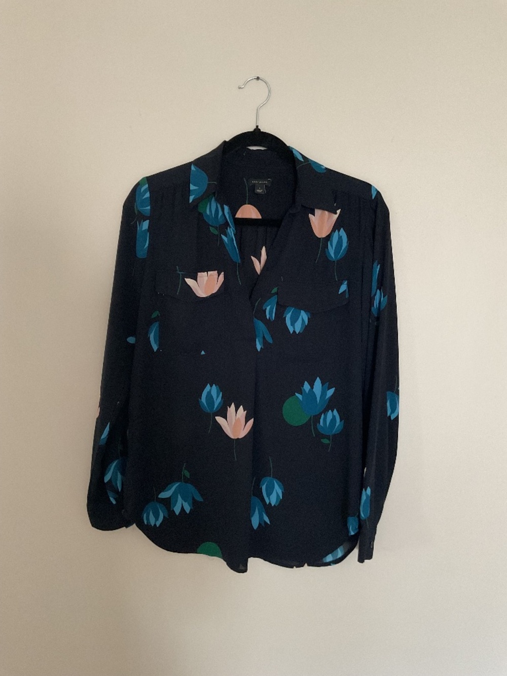 Ann Taylor Navy Floral Camp Shirt Blousr